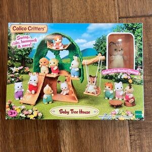 Calico Critters Baby Tree House
Includes chipmunk